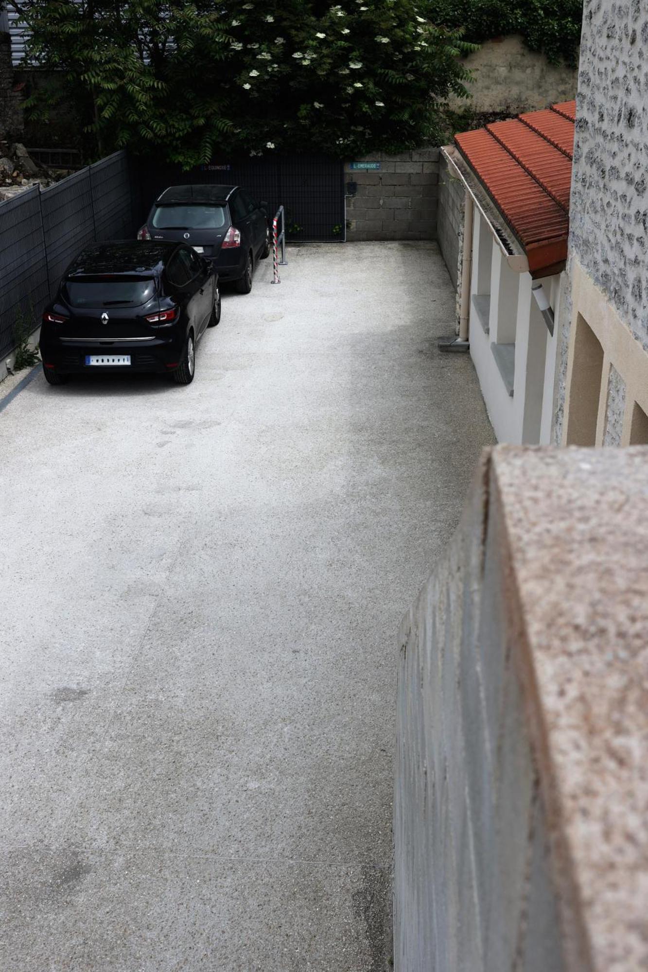 L'Equinoxe - Parking Prive - Zapart'Hotels Malesherbes Kültér fotó