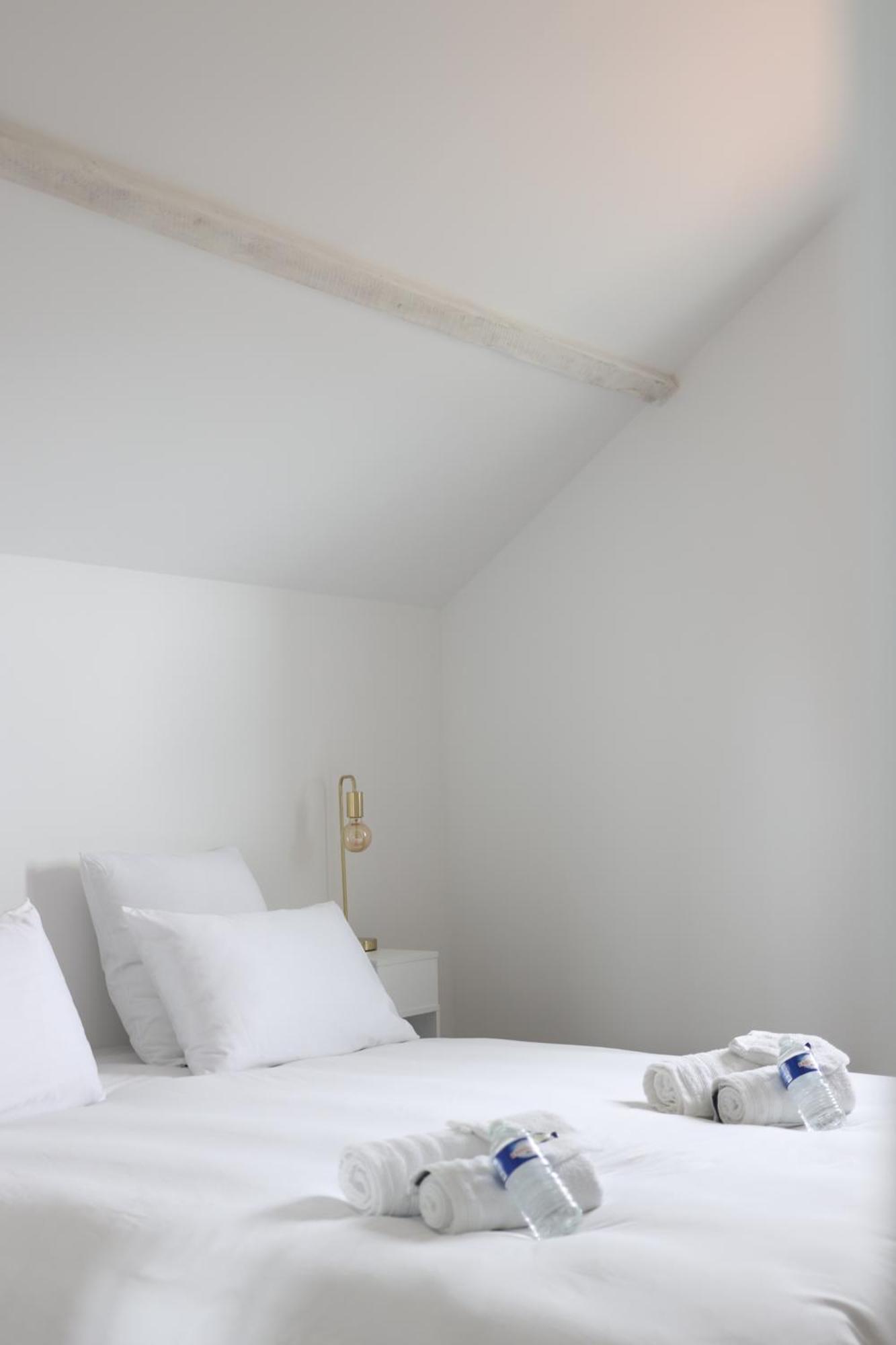 L'Equinoxe - Parking Prive - Zapart'Hotels Malesherbes Kültér fotó