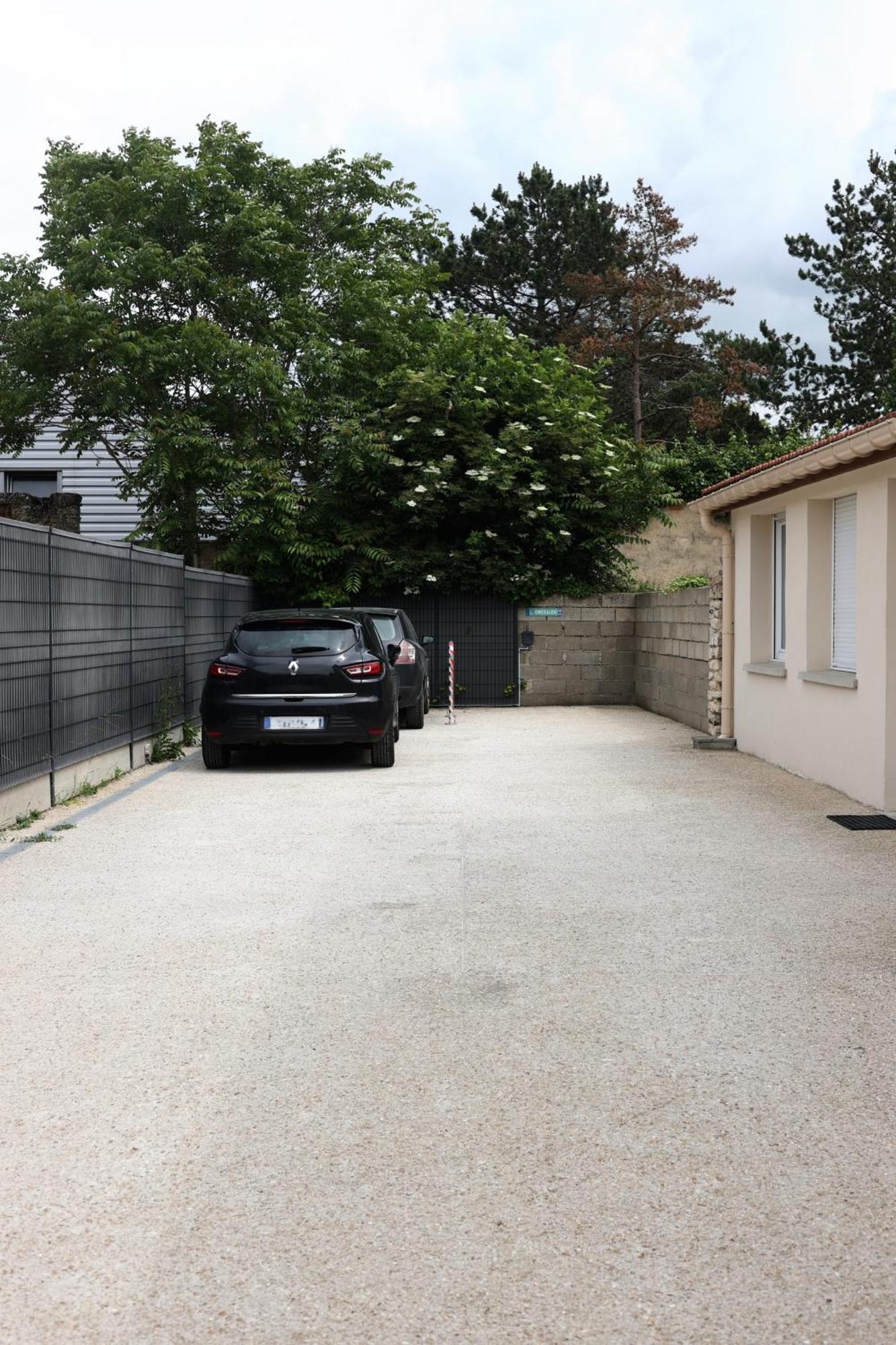 L'Equinoxe - Parking Prive - Zapart'Hotels Malesherbes Kültér fotó